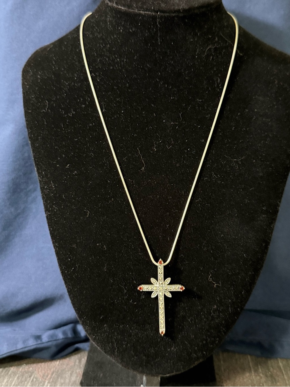 925 Sterling Silver Marcasite Cross Necklace